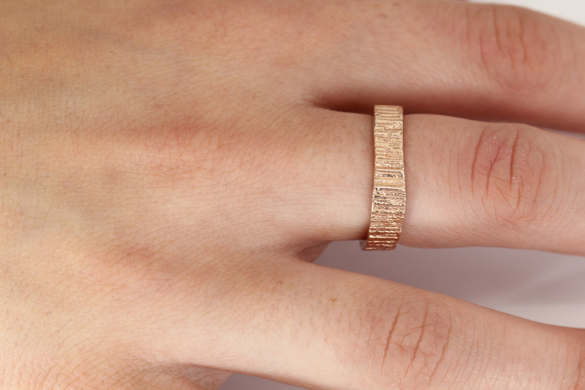 Bark ring deep 4.5 x 2 - EilyOConnell